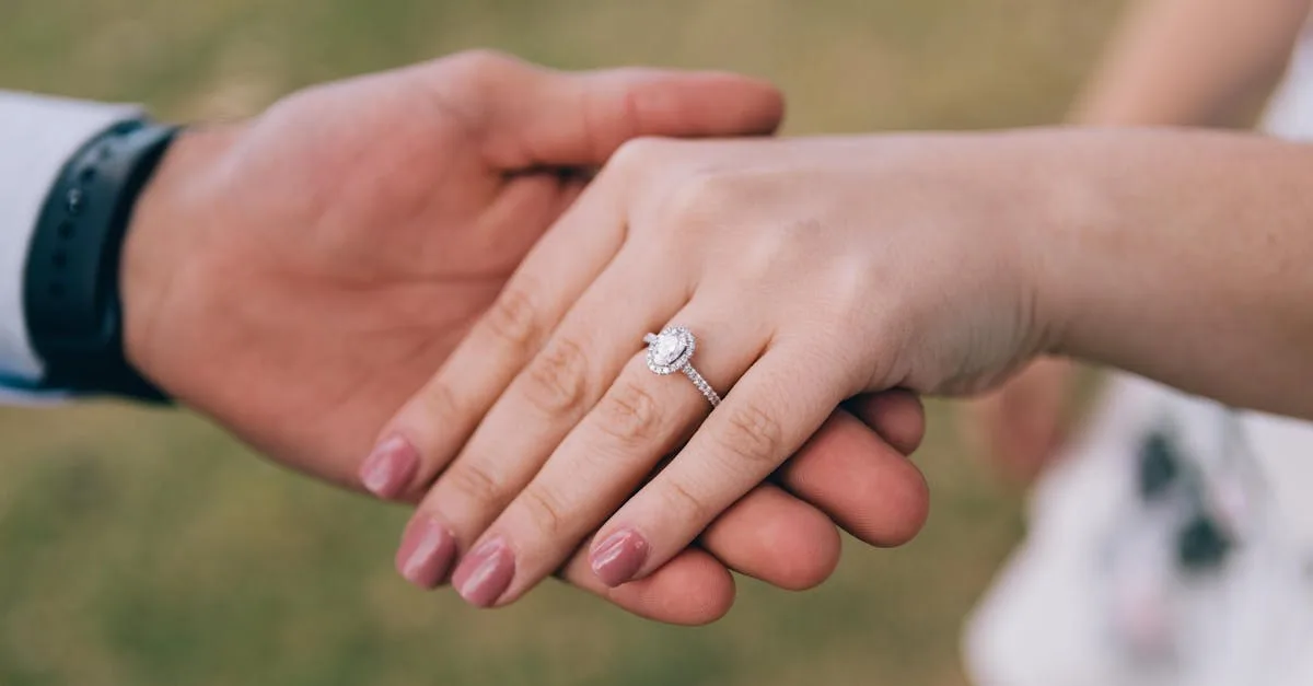 découvrez notre collection exceptionnelle de bijoux raffinés alliant élégance et design unique pour toutes les occasions.