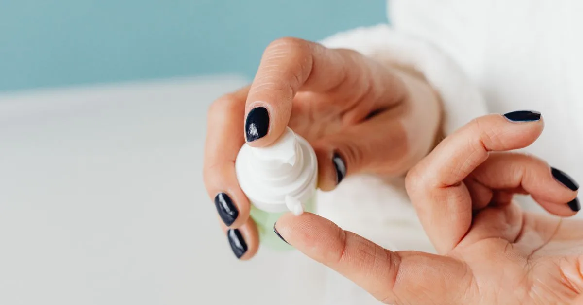 crème pour fissure anale : soulagement rapide et efficace des douleurs et démangeaisons. traitement apaisant pour une guérison accélérée.