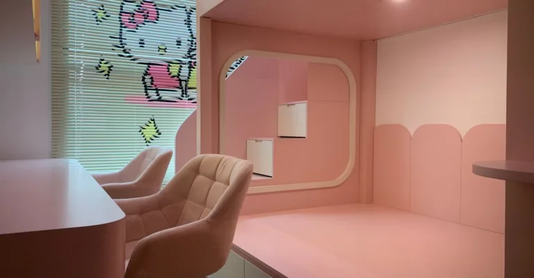 inspirez-vous pour créer une chambre d'enfant fonctionnelle et ludique, alliant confort, sécurité et créativité pour un espace adapté à leurs besoins.