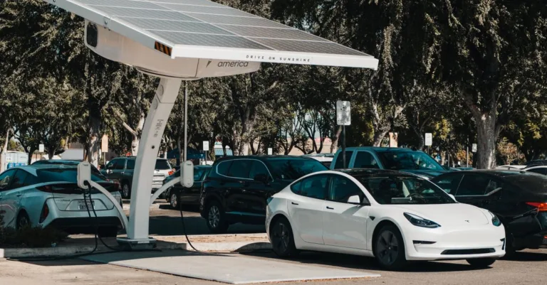 découvrez comment optimiser votre autoconsommation solaire sans utiliser de batterie, pour une énergie propre et économique directement chez vous.