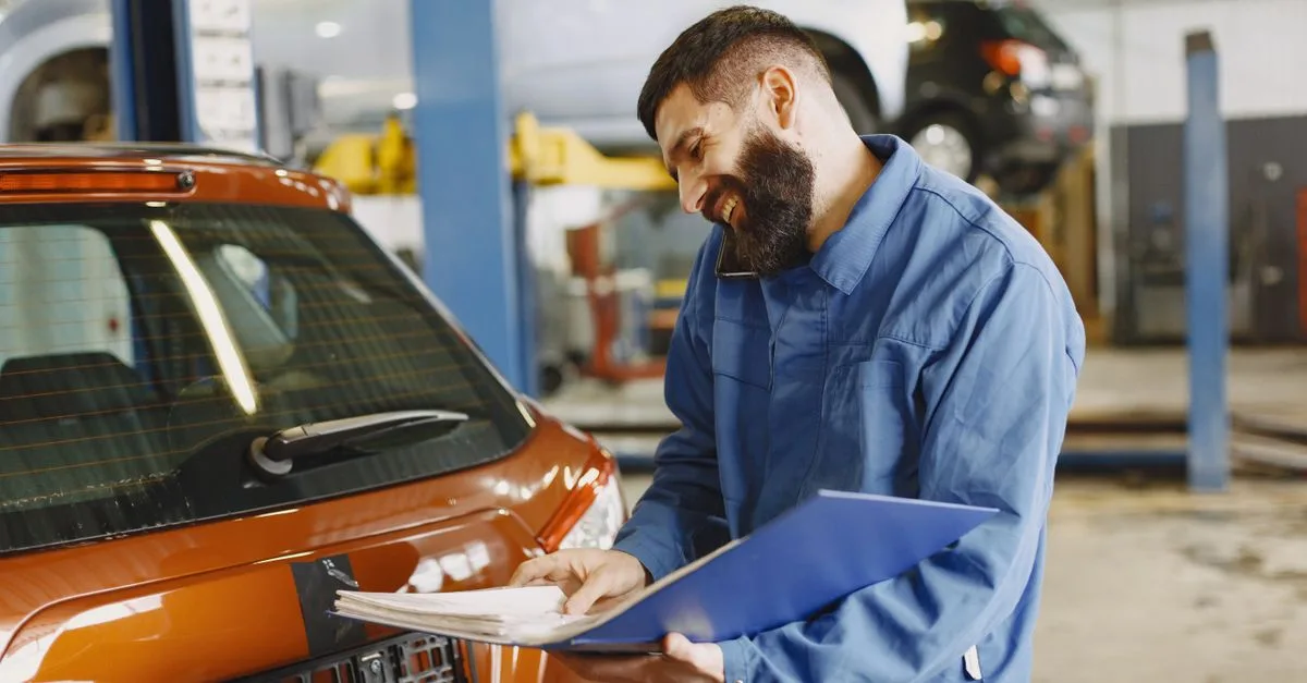 assurance automobile et entretien : protégez votre véhicule tout en optimisant sa performance grâce à nos conseils et solutions adaptées.