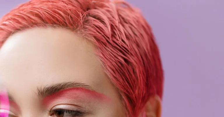 découvrez notre outil innovant de changement de couleur de cheveux virtuel pour tester instantanément différentes teintes sans engagement.
