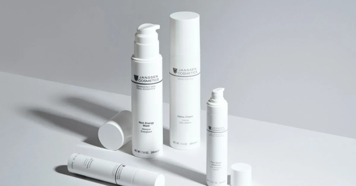 découvrez notre crème anti-âge efficace pour réduire les rides, hydrater la peau en profondeur et retrouver un teint éclatant de jeunesse.