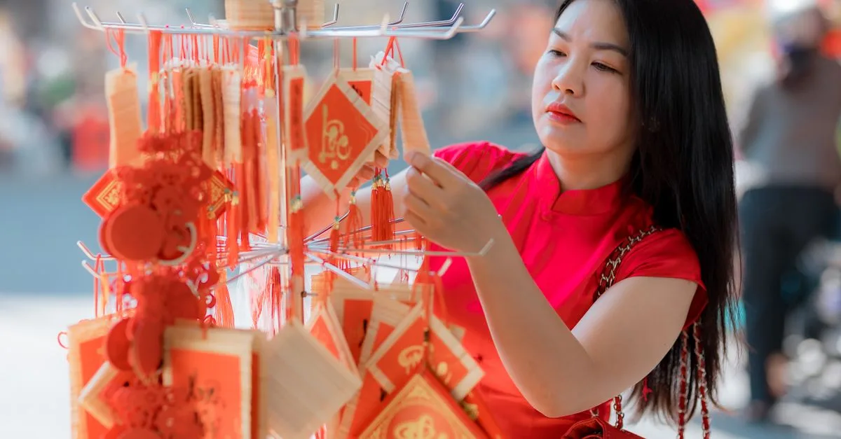 découvrez le calendrier chinois de grossesse 2026 et explorez, à titre ludique, les prédictions sur le sexe de bébé selon l’âge et le mois de conception.