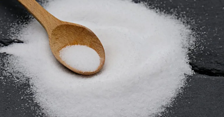 découvrez le dosage du percarbonate de sodium selon son usage : linge, détachage ou nettoyage, avec des conseils pratiques et des précautions.